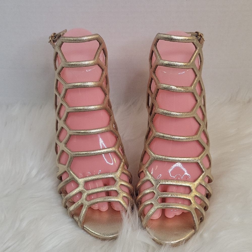 Vince Camuto Gold Caged‎ Geometric Metallic Heels Size 6